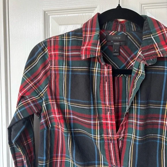 J. Crew Women's The Perfect Shirt in Stewart Plaid Size 2 - Picture 2 of 7